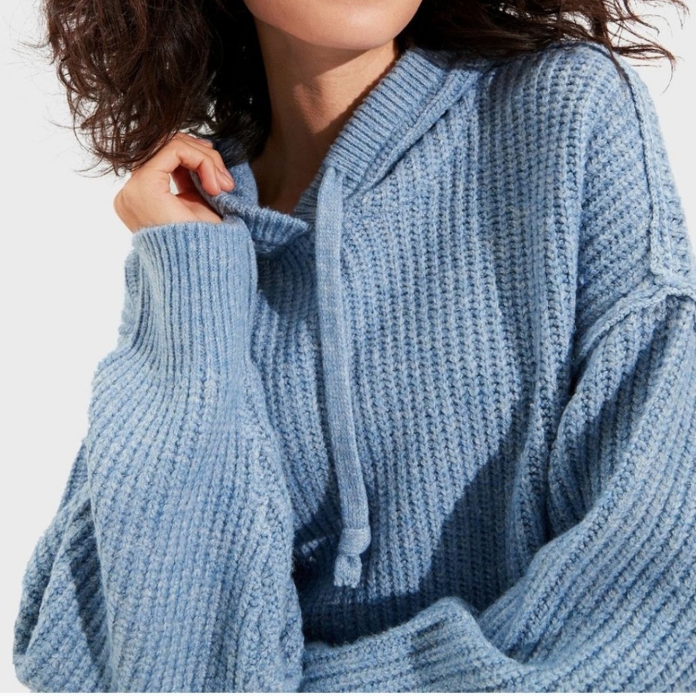 American Eagle Sweater Chunky Oversized Hoodie in Dusty Blue W/ Kangaroo Pocket - Picture 3 of 9